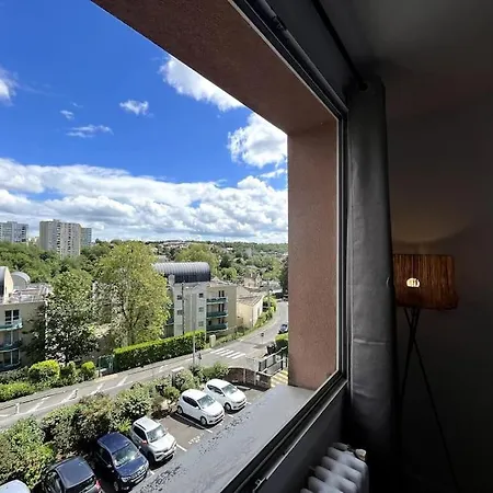 Loft Spacieux - - 2 Parkings * Melun