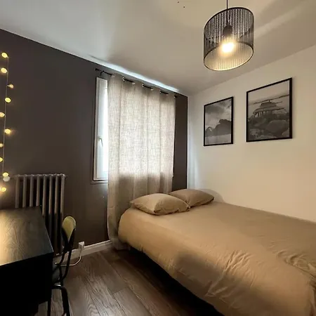 Loft Spacieux - - 2 Parkings * Melun